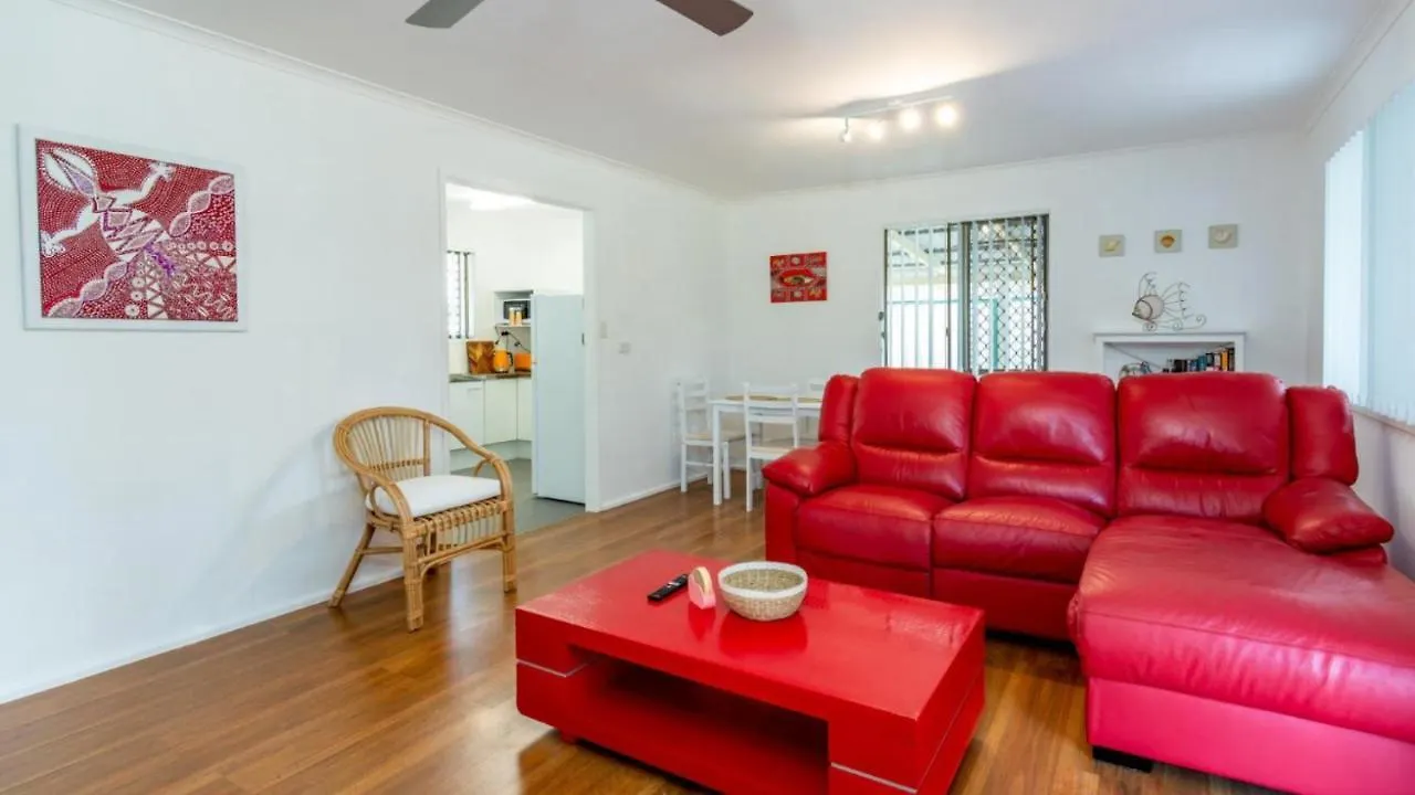 Dog Friendly Holiday House In Bongaree Avustralya